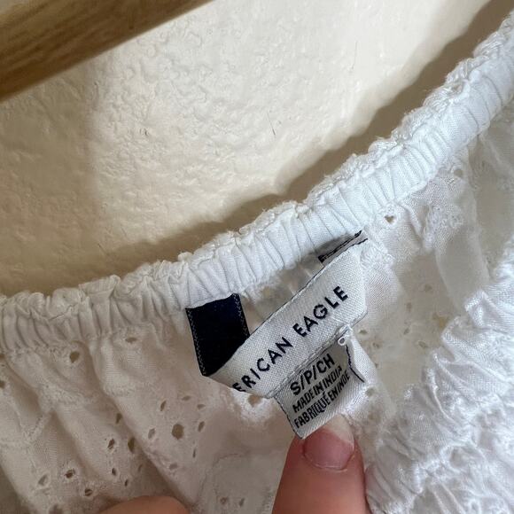 American Eagle Embroidered White Elastic Hem Crop Top Small - Picture 3 of 8